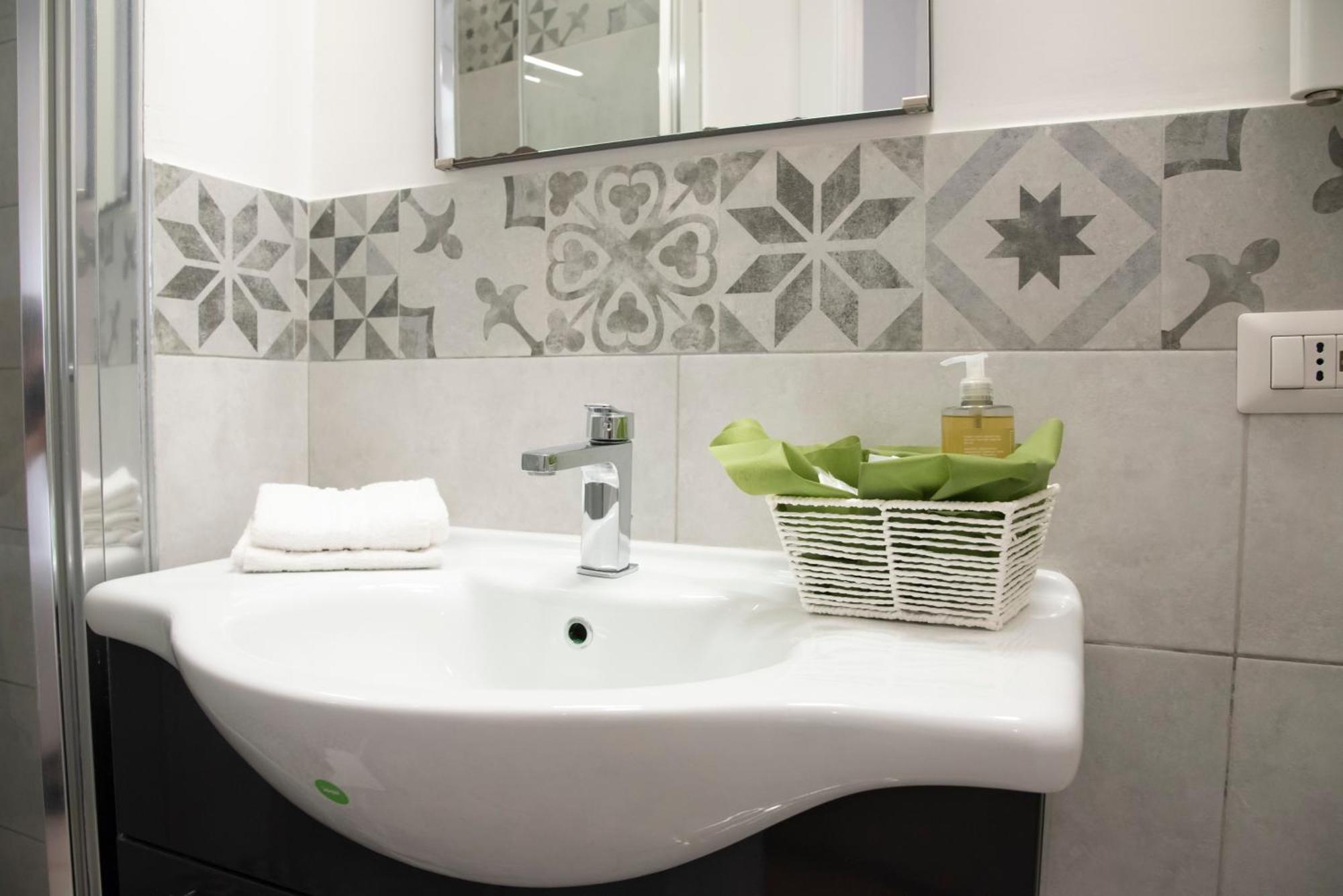 Santonofrio Apartments Рим Экстерьер фото