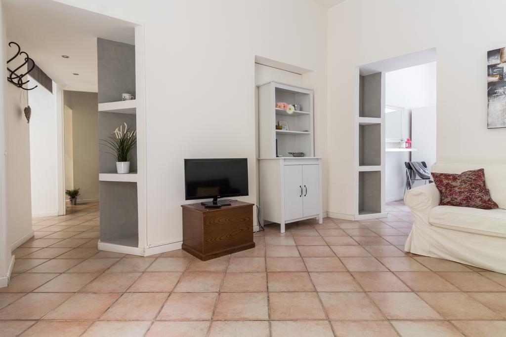 Santonofrio Apartments Рим Экстерьер фото