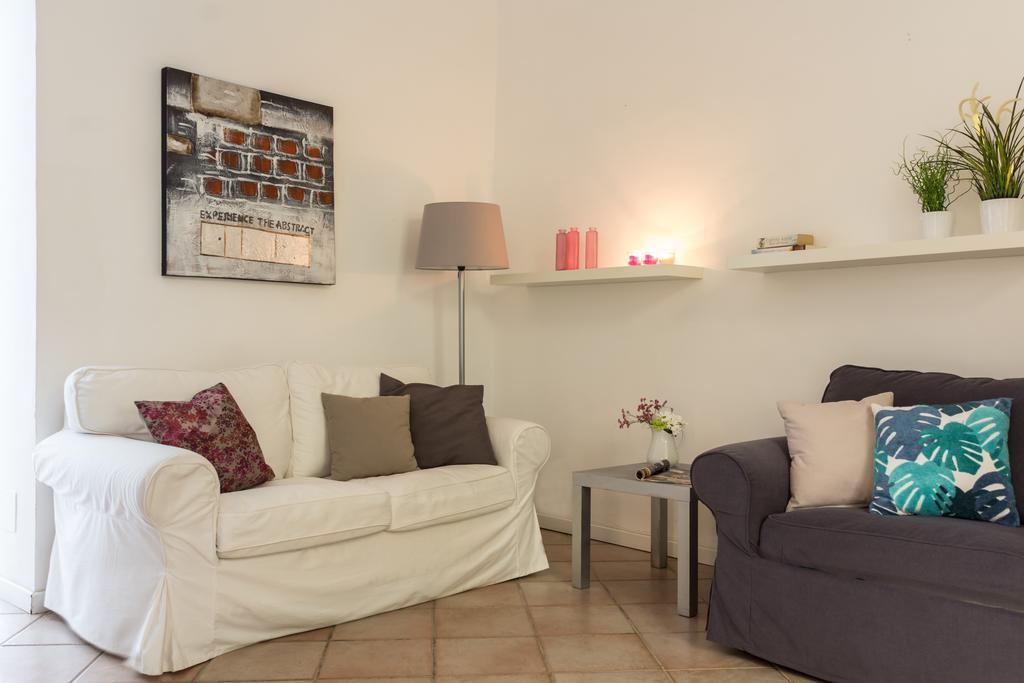 Santonofrio Apartments Рим Номер фото